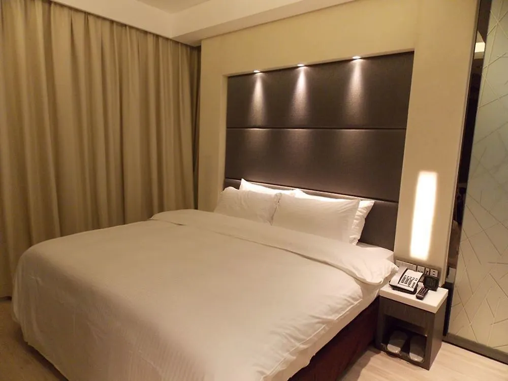 Sober Hotel Hong Kong 3*,  China