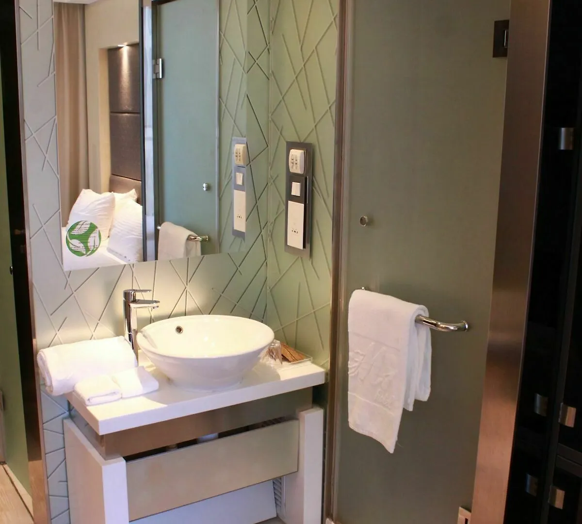 Sober Hotel Hong Kong 3*,  China